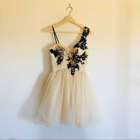 bee darlin dresses
